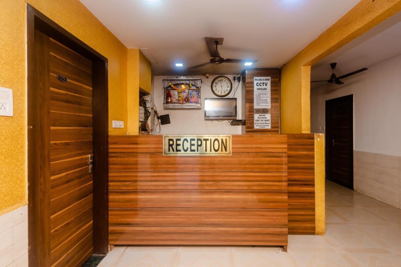 OYO 37530 Selfie Dhaba Hotel Sasupada Bagian luar foto