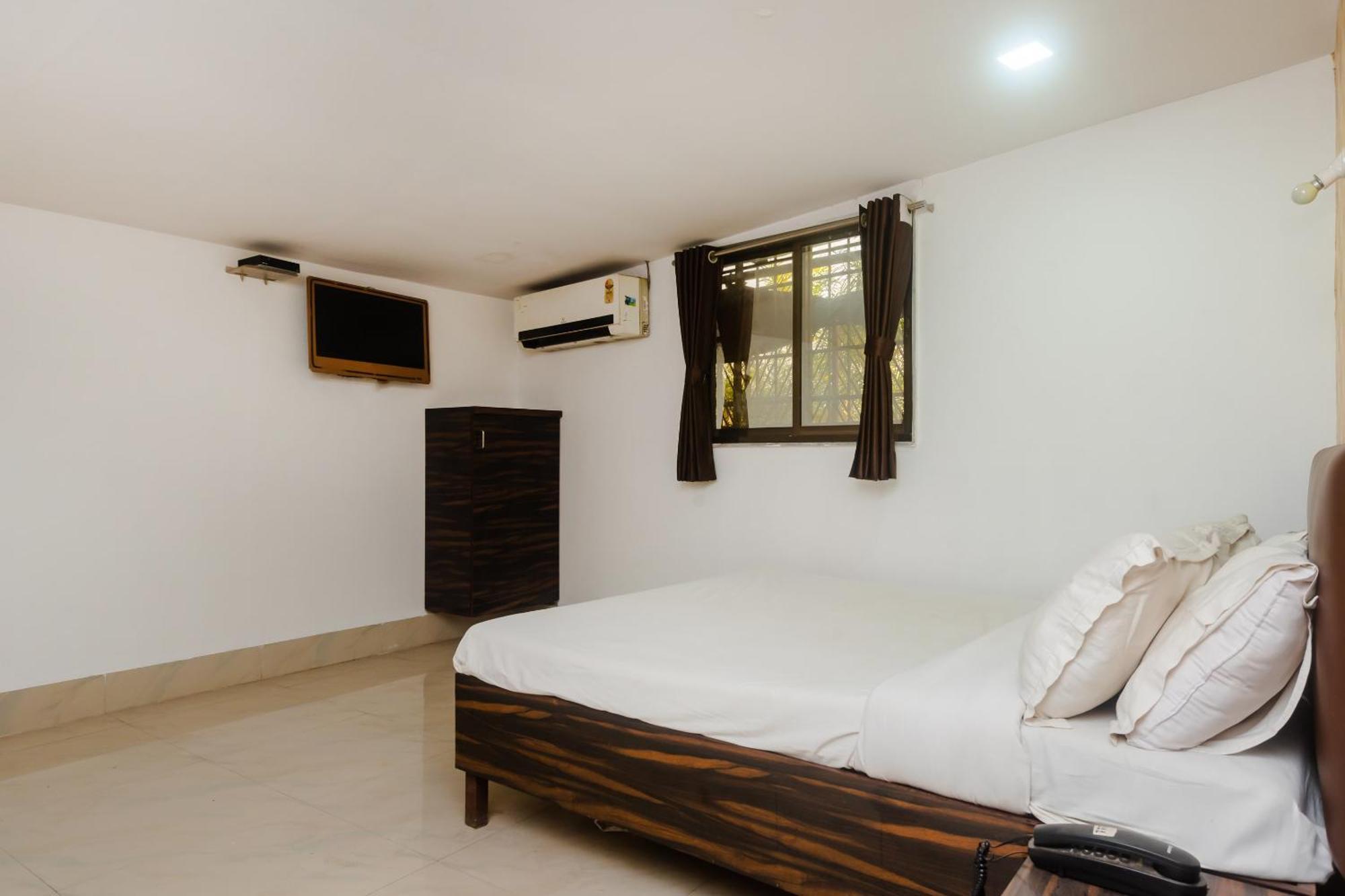 OYO 37530 Selfie Dhaba Hotel Sasupada Bagian luar foto